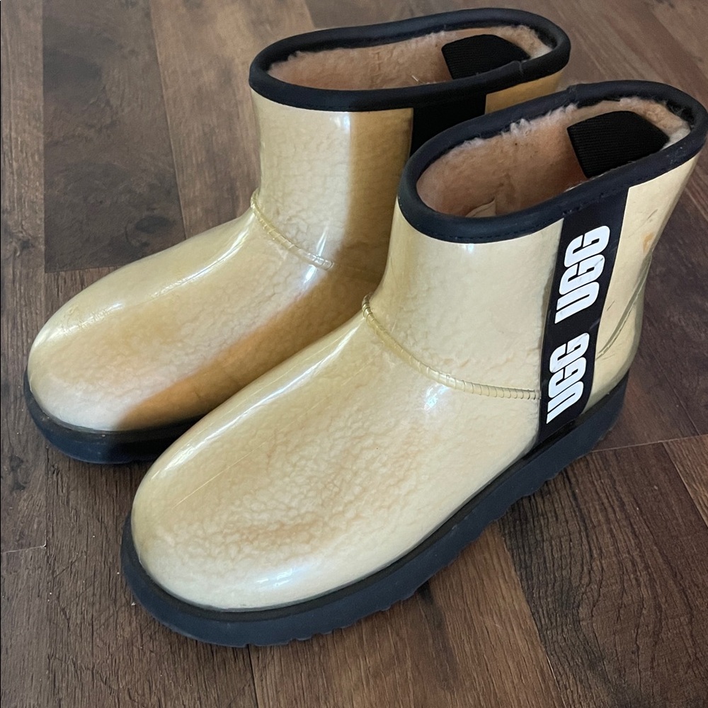 UGG Cream Ankle rain boots
